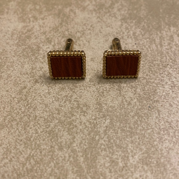 Accessories - Womens cuff links